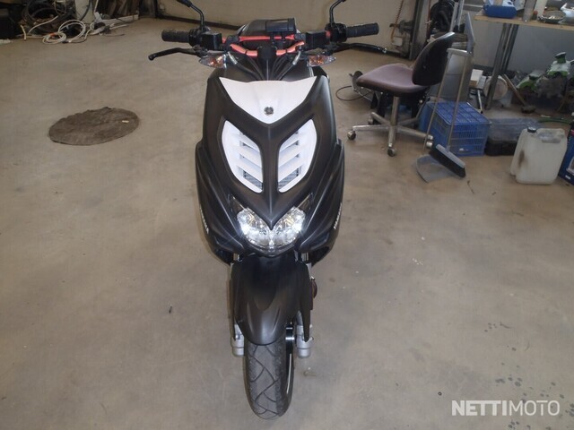 Yamaha Aerox Naked R Cm Yl J Rvi Skootteri Nettimoto