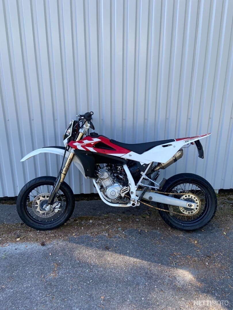 Husqvarna SMR 183cc 125 cm³ 2011 Joensuu Moottoripyörä Nettimoto