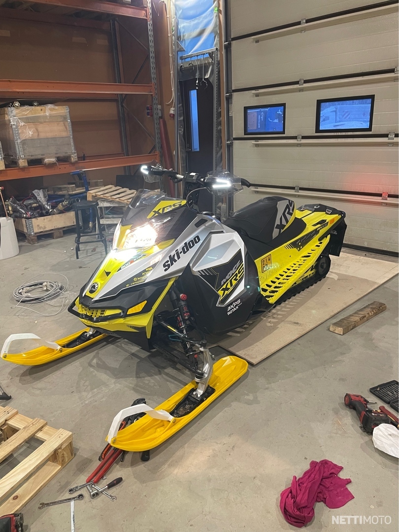 Ski Doo Mx Z X Rs E Tec R Cm Liminka Moottorikelkka