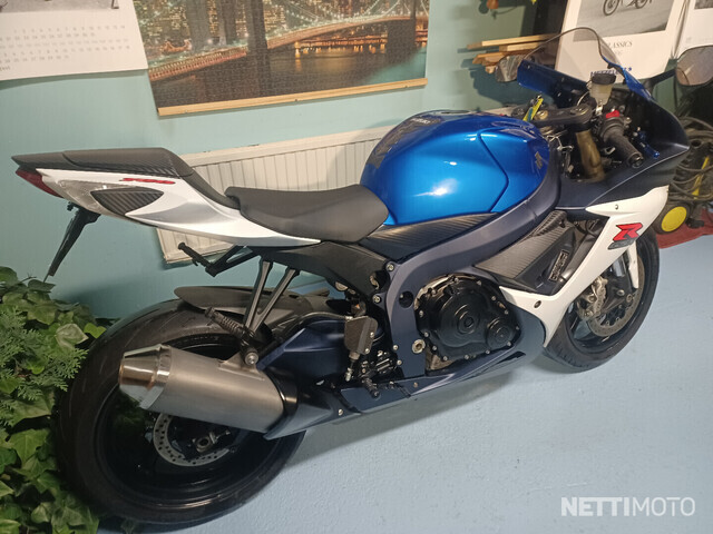 Suzuki Gsx R Cm Kangasala Moottoripy R Nettimoto