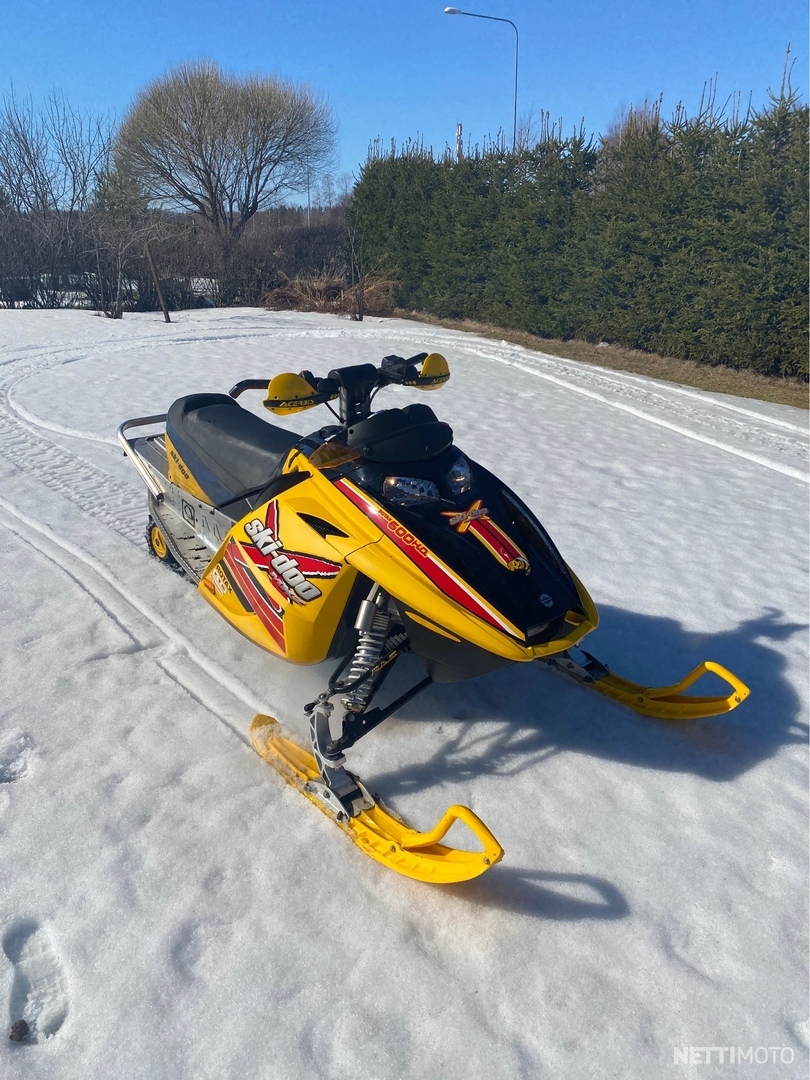 Ski Doo Mx Z Ho Cm Mikkeli Moottorikelkka Nettimoto