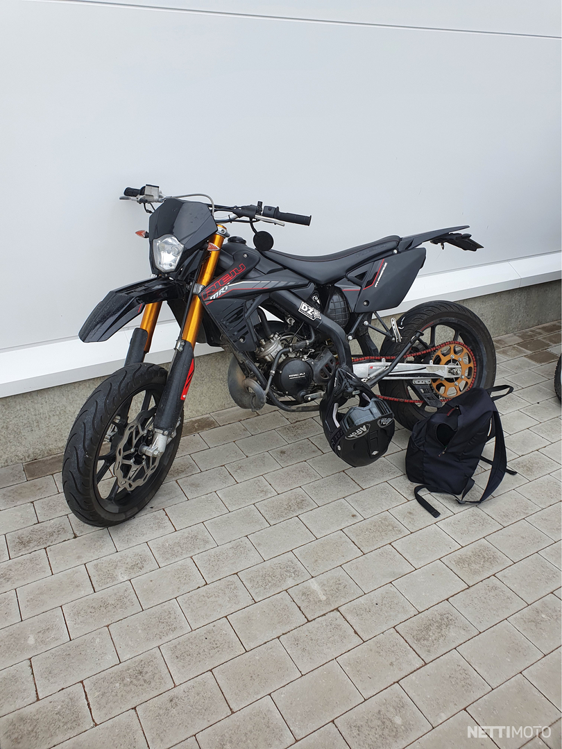 Rieju Mrt Motard Motard Pro Cm Tampere Mopo Nettimoto