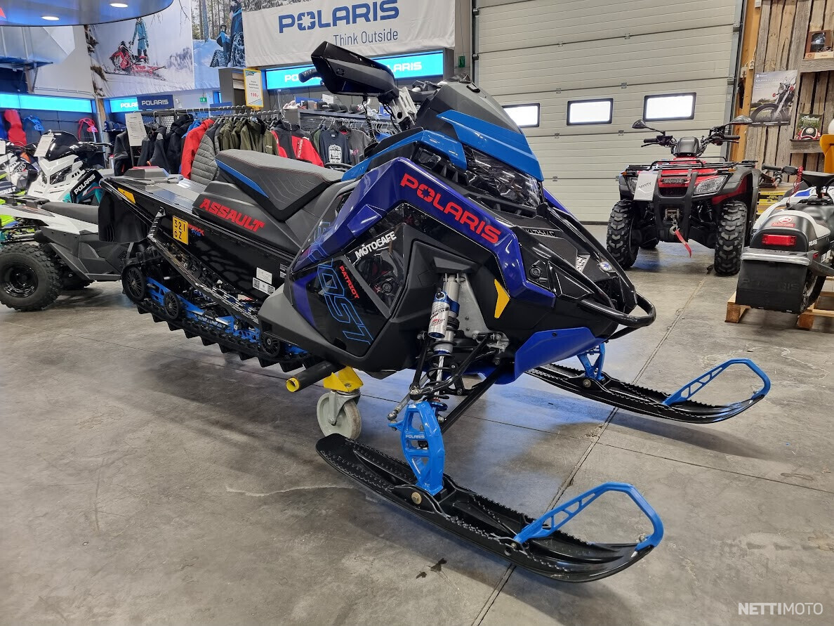 Polaris Switchback Patriot Boost Assault Omistajalta