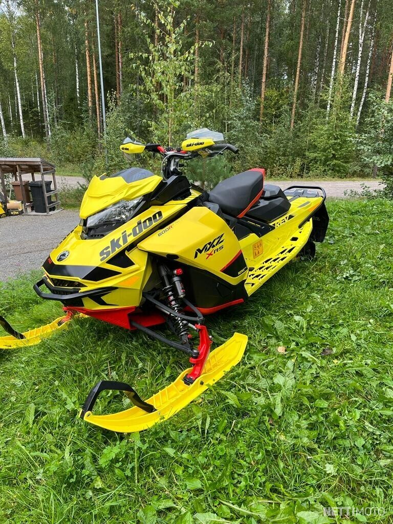 Ski Doo MX Z X RS E TEC 600 H O 600 cm³ 2019 Puumala Moottorikelkka