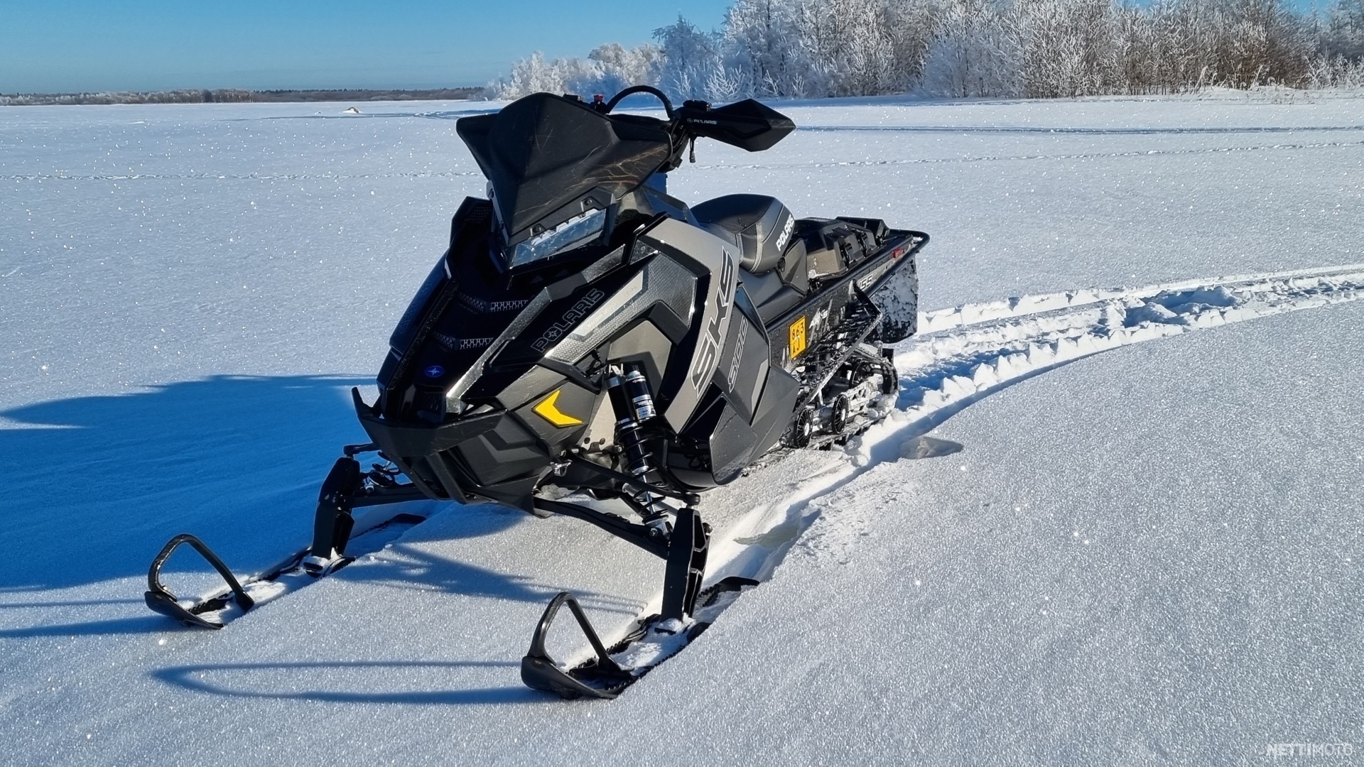 Polaris Axys SKS 800 155 Hyvät varusteet 800 cm³ 2017 Ii