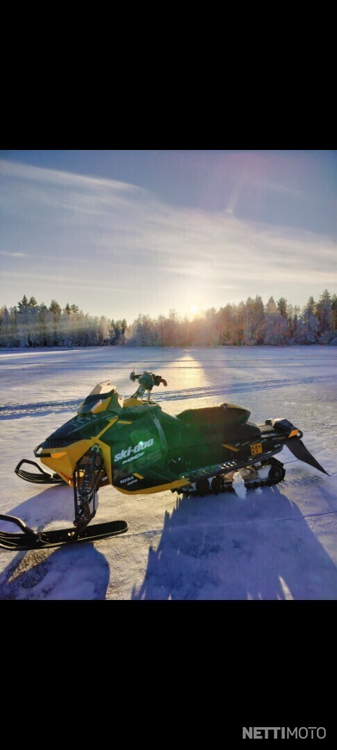 Ski Doo MX Z X RS E TEC 600 H O 600 cm³ 2012 Utajärvi