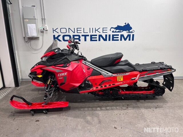 Lynx Xterrain Re E Tec Cm Rovaniemi Moottorikelkka