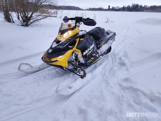 Ski Doo MX Z X RS E TEC 600 H O Koneremontoitu 600 cm³ 2013