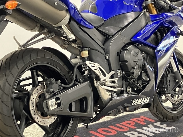 Yamaha YZF R1 3kk lyhennysvapaa Todella siisti Myydään