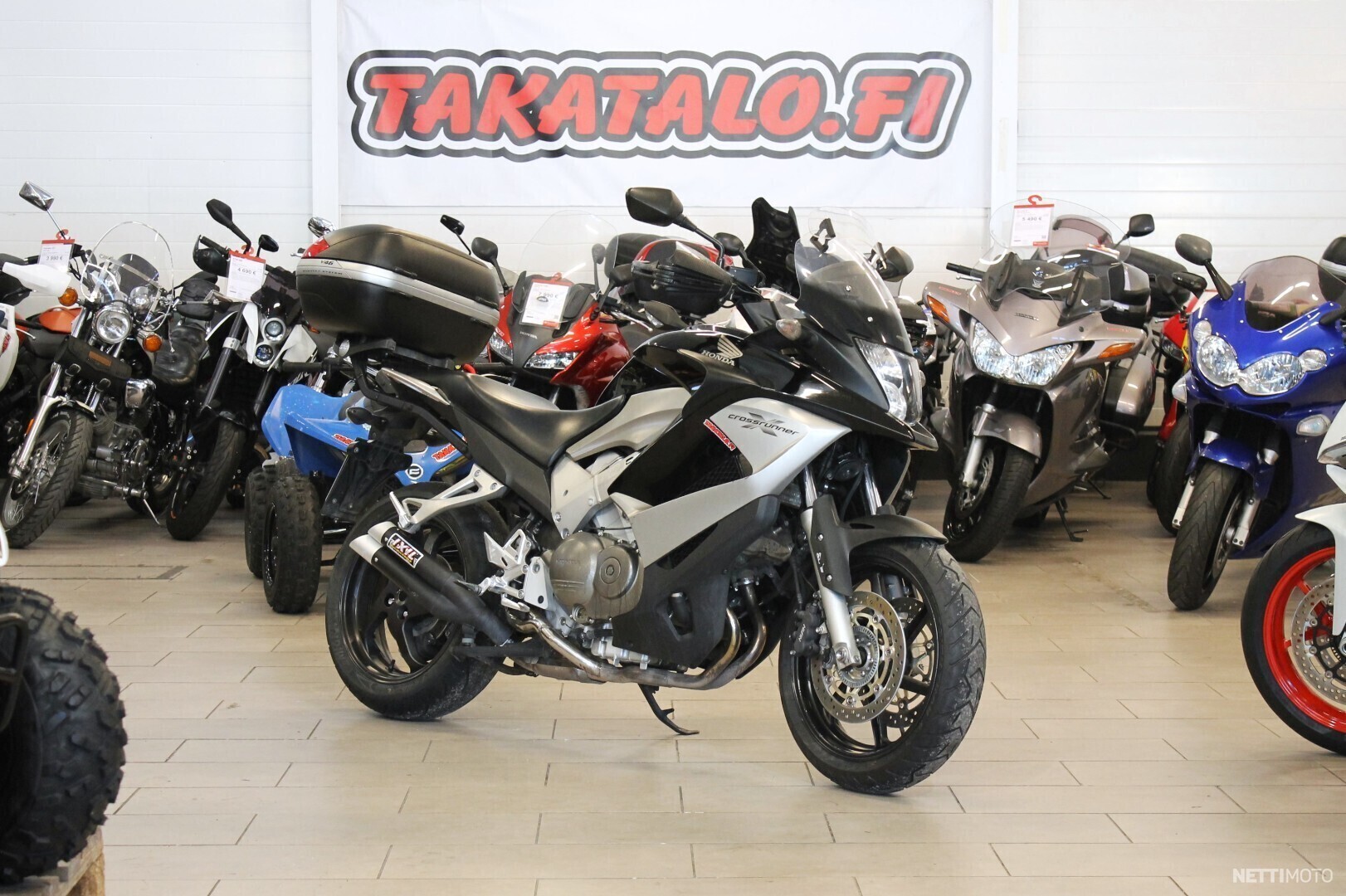 Honda VFR 800 XCrossrunner 800 cm³ 2012 Salo Moottoripyörä Nettimoto