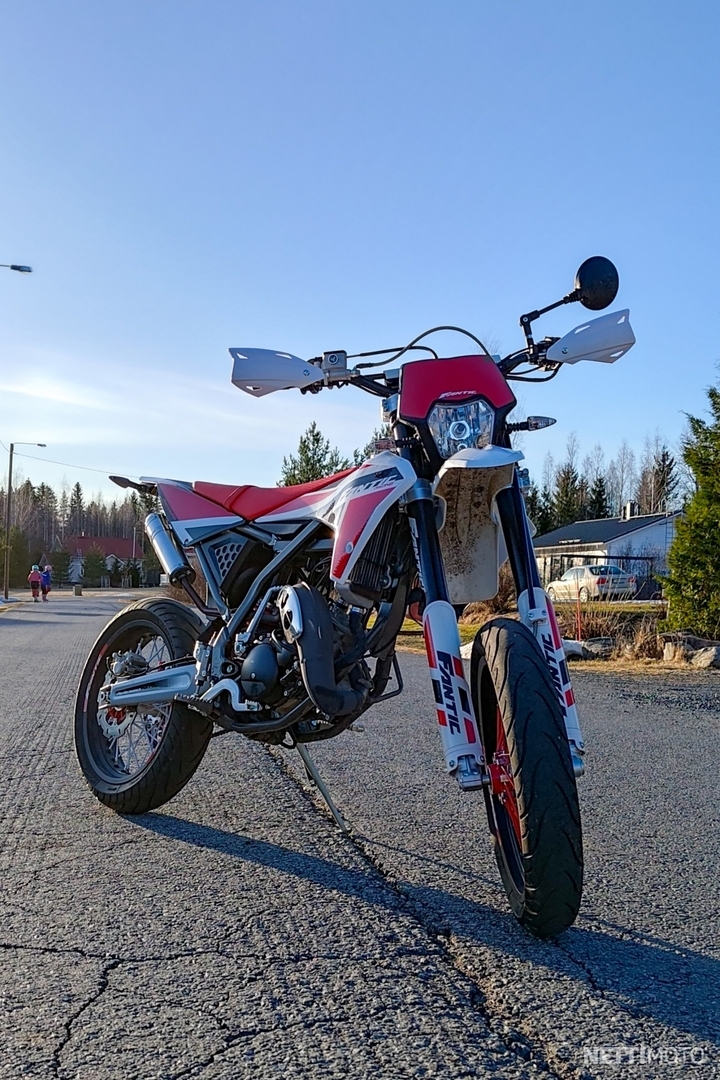 Fantic Motor Performance 50 Motard 50 cm³ 2022 Seinäjoki Mopo