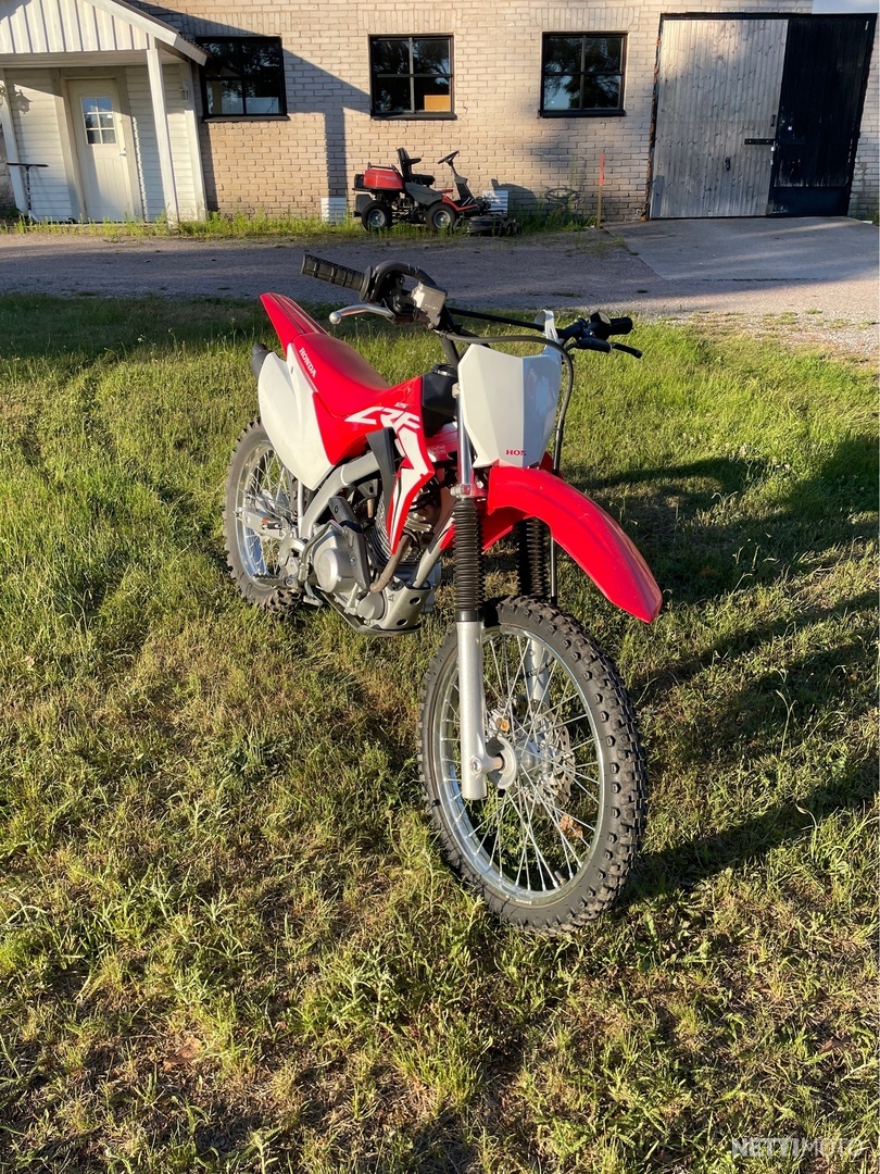 Honda Crf Fb Cm Raasepori Moottoripy R Nettimoto