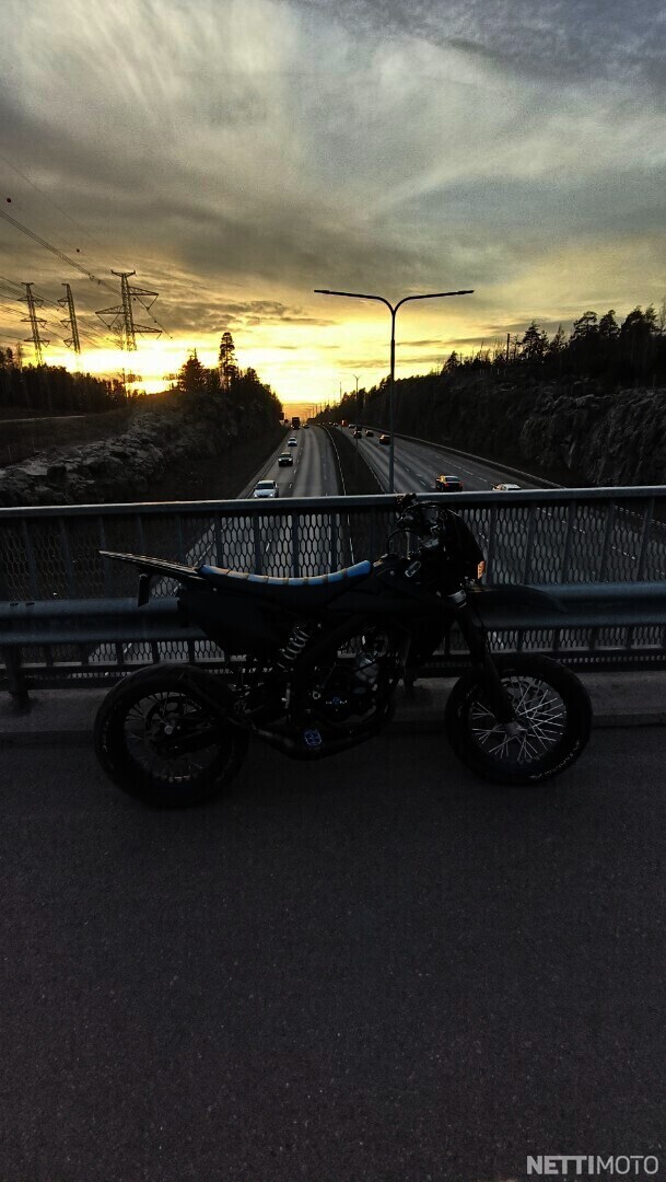 Drac Supermoto