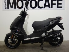 Peugeot Speedfight 4