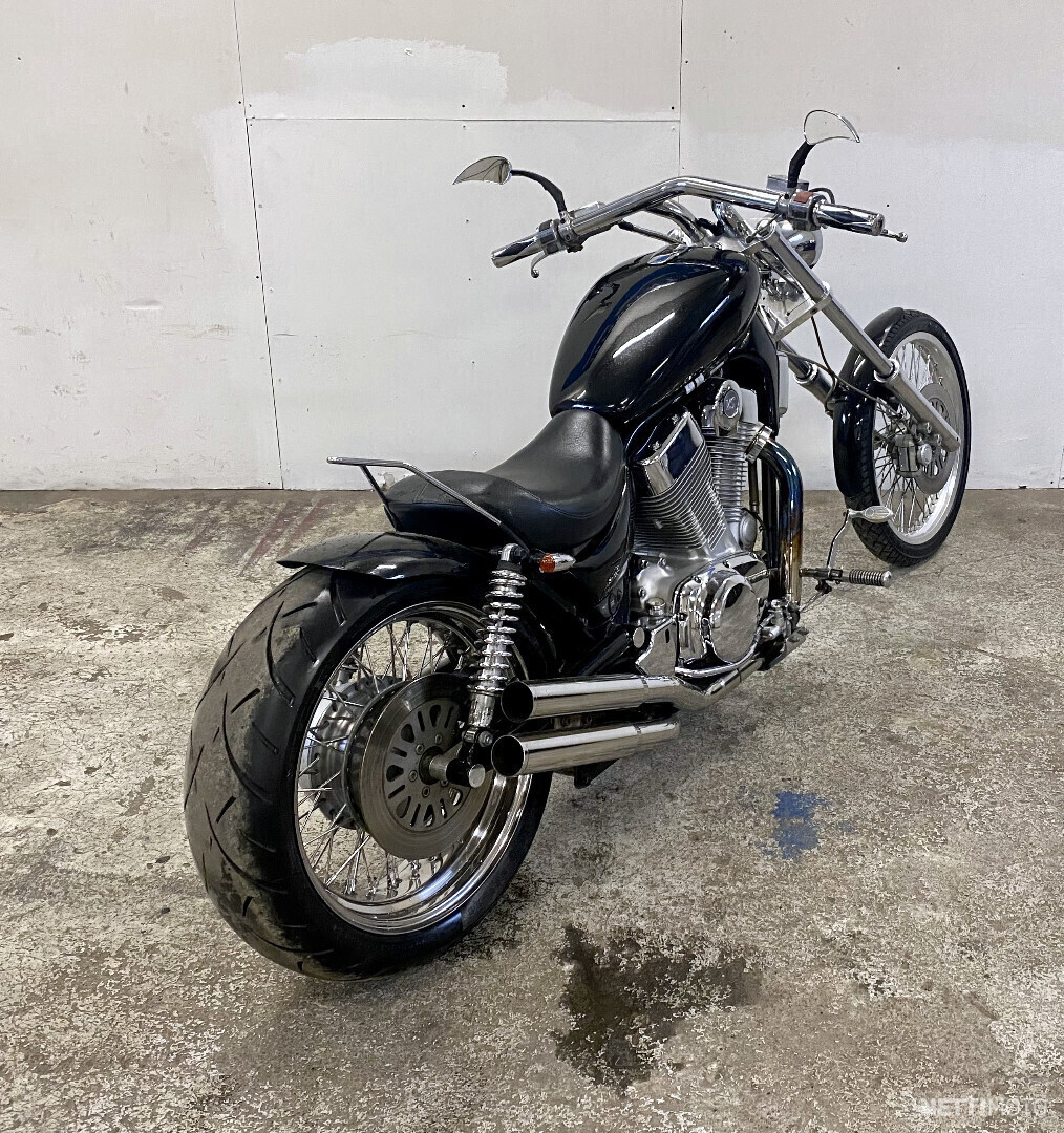 Rent a Suzuki Intruder VS 1400 for €99 per day