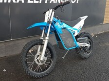 Muu merkki Muu malli