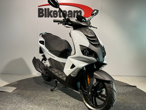 Peugeot Speedfight 4