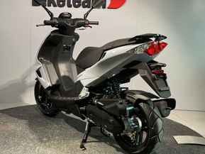 Peugeot Speedfight 4