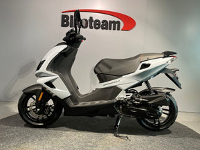 Peugeot Speedfight 4