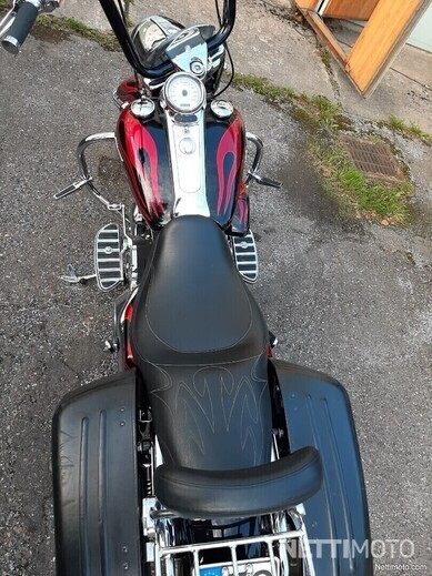 Harley-Davidson Touring FLHRS Road King Custom 1 500 cm³ 2006