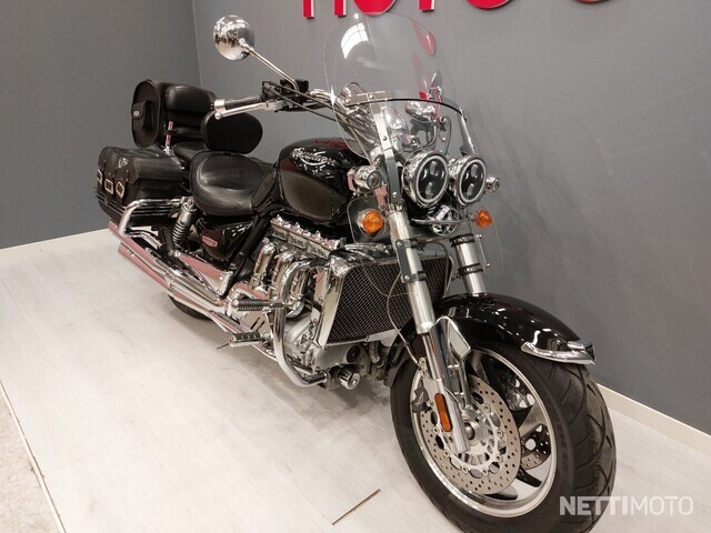 Triumph rocket deals 3 olx