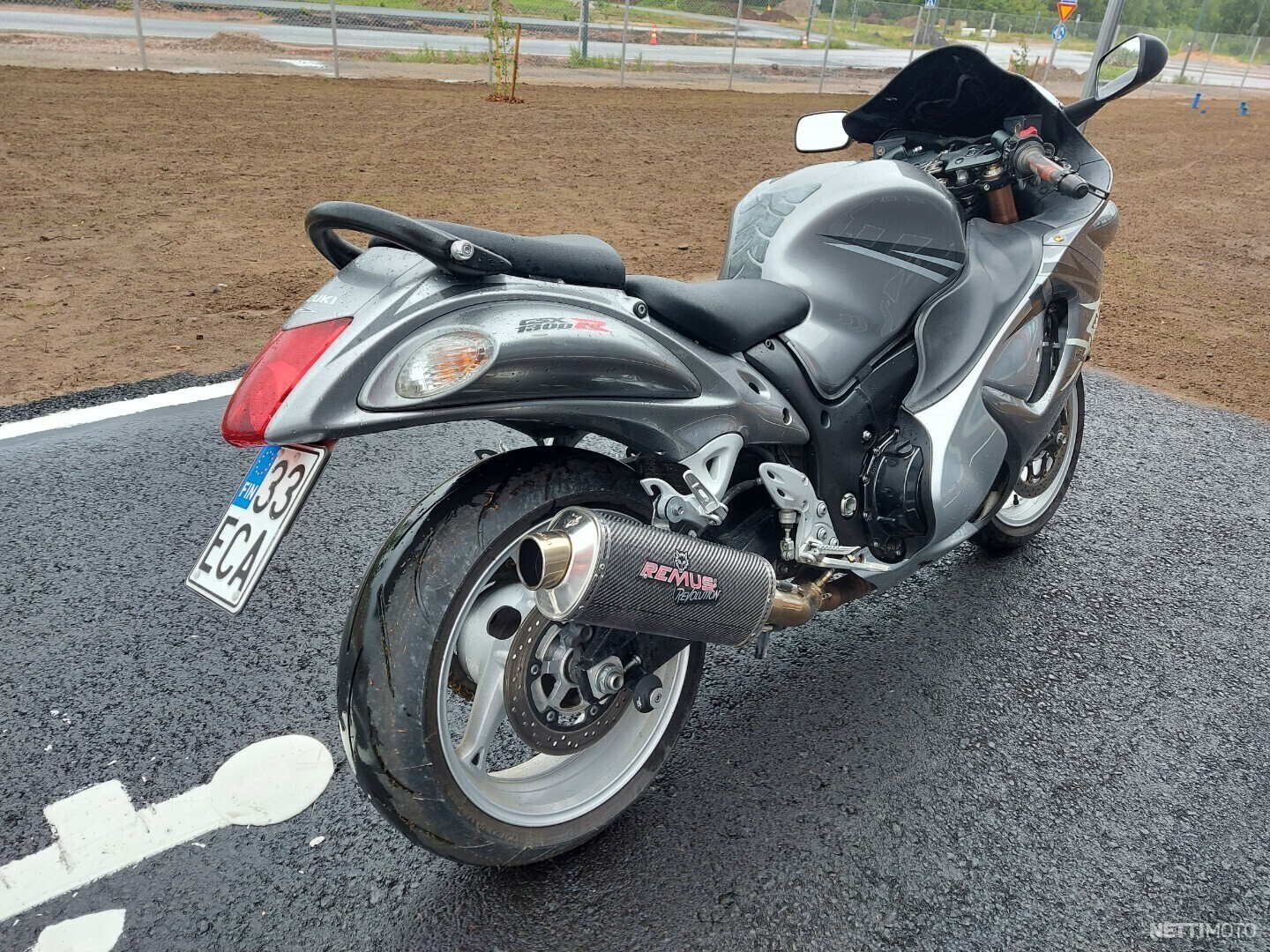 Suzuki GSX 1300R Hayabusa 1 300 cm³ 2009 - Oulu - Motorcycle