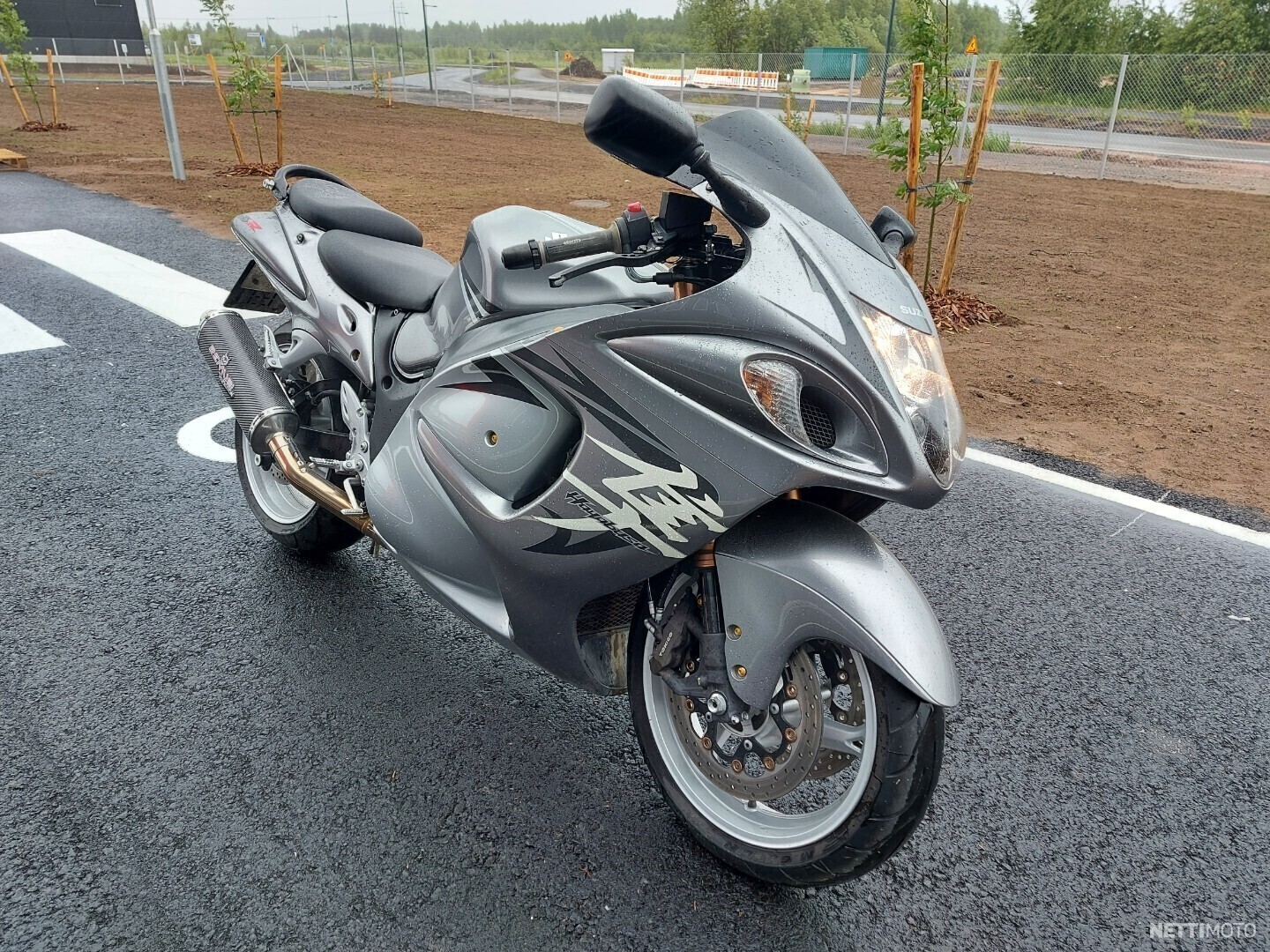 Suzuki GSX 1300R Hayabusa 1 300 cm³ 2009 - Oulu - Motorcycle