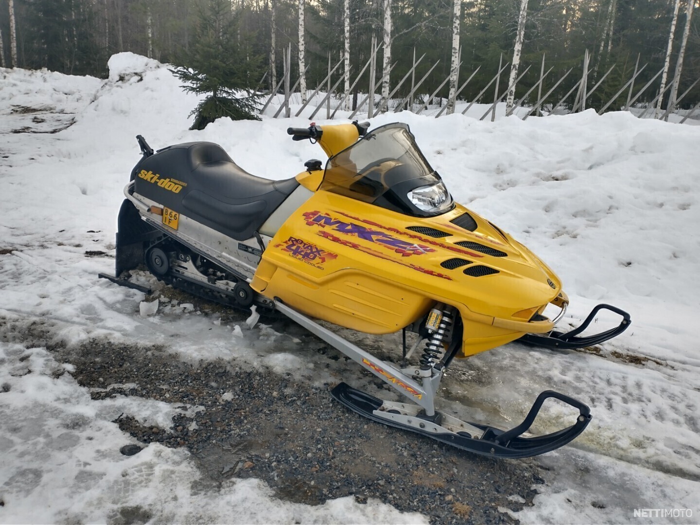 Ski-Doo MX Z MXZx 440 450 cm³ 2000 - Iisalmi - Snow mobile - Nettimoto