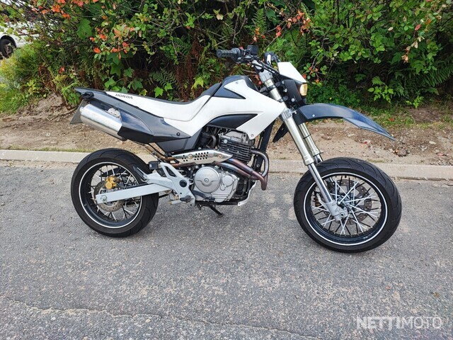 2005 Honda FMX 650 Supermoto