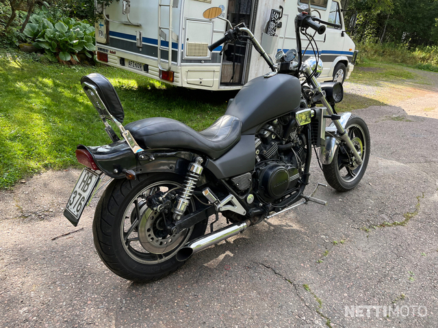 Honda VF 1100 Magna 1 100 cm³ 1983 - Karkkila - Motorcycle - Nettimoto