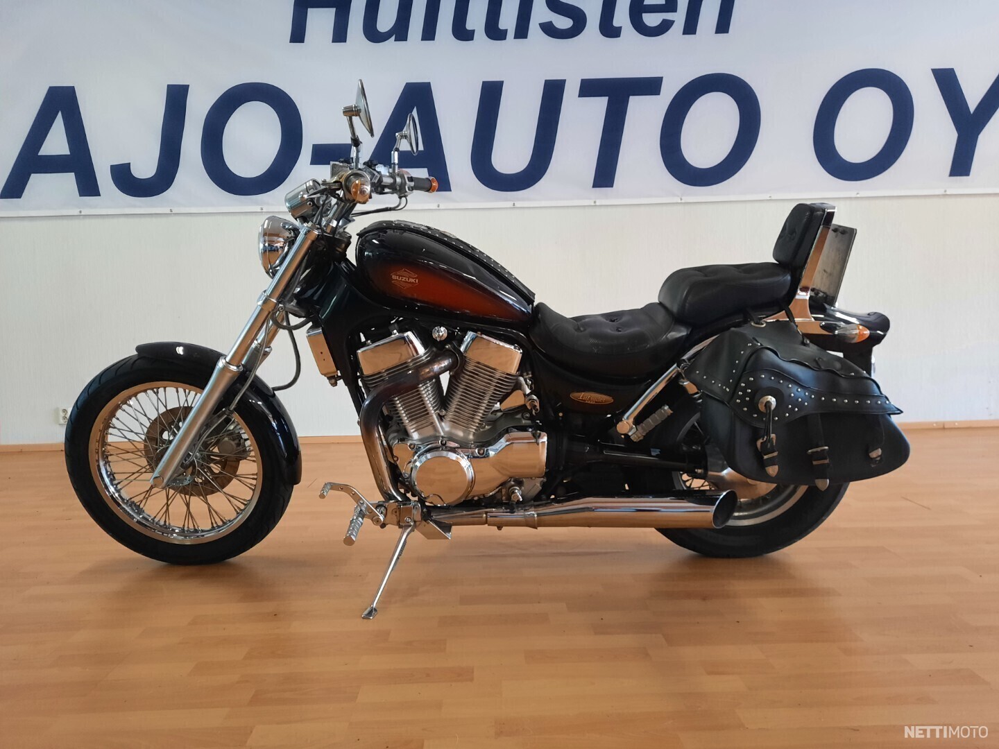 Choppertown - Check out our bro JC Muniz new build - Suzuki intruder 1400  1995. He usually builds Harley's , but it's evident his talents go way  beyond that.