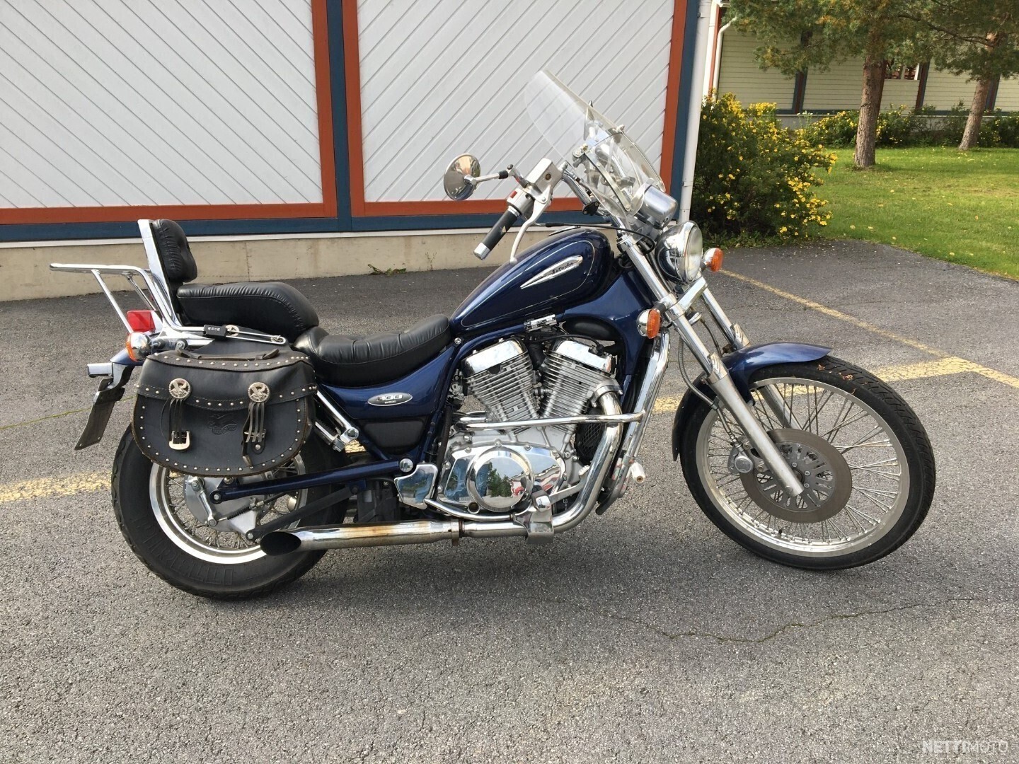 Gotta share my new (to me) 98 Suzuki Intruder 800. It'll look good Next to  my 87 GS 450L : r/motorcycle