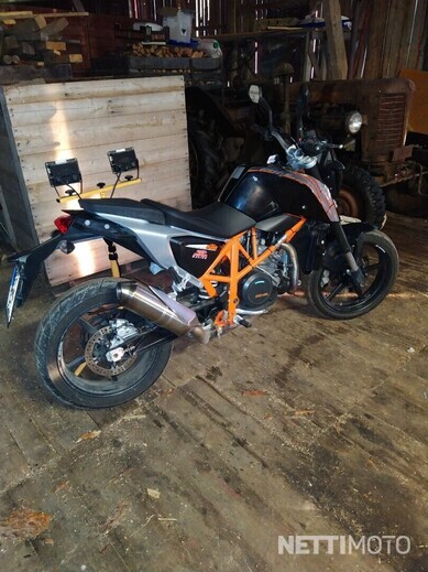 KTM 690