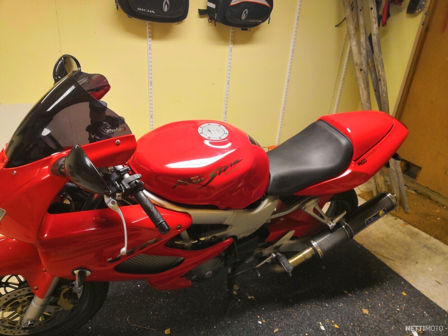 honda-vtr-1000-f-firestorm-1-000-cm-1998-loviisa-moottoripy-r