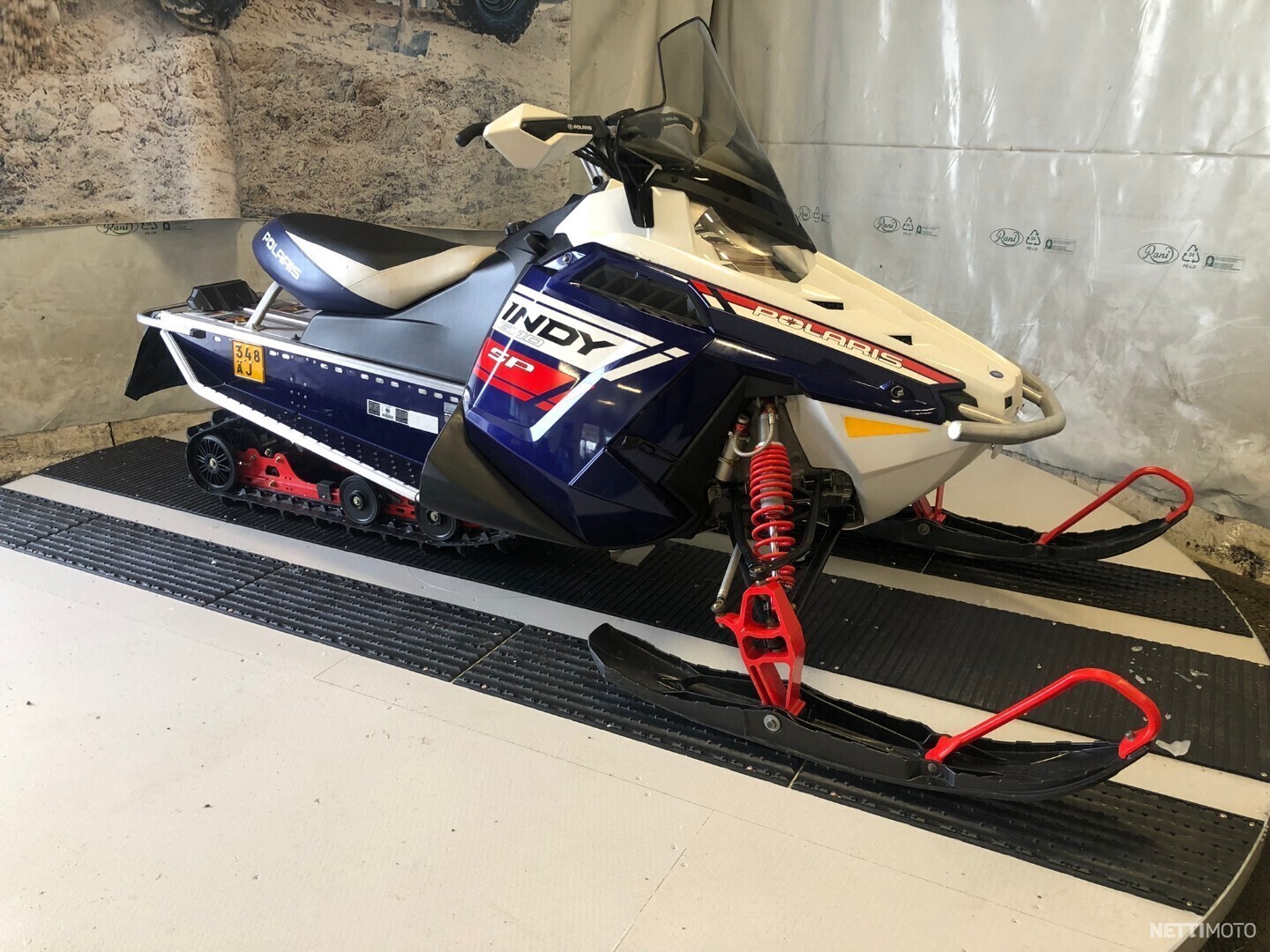 Polaris Indy 600 SP ES 600 cm³ 2017 Rovaniemi Moottorikelkka