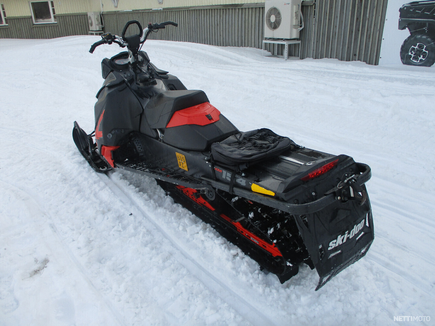 Ski-Doo Summit 800R E-TEC 154