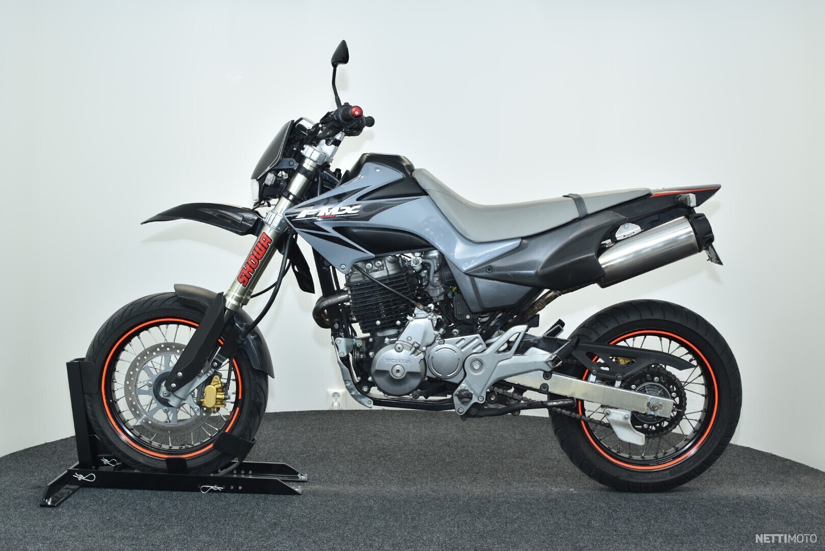 2005 Honda FMX 650 Supermoto