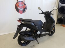 Peugeot Speedfight 4