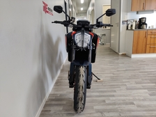 KTM 890