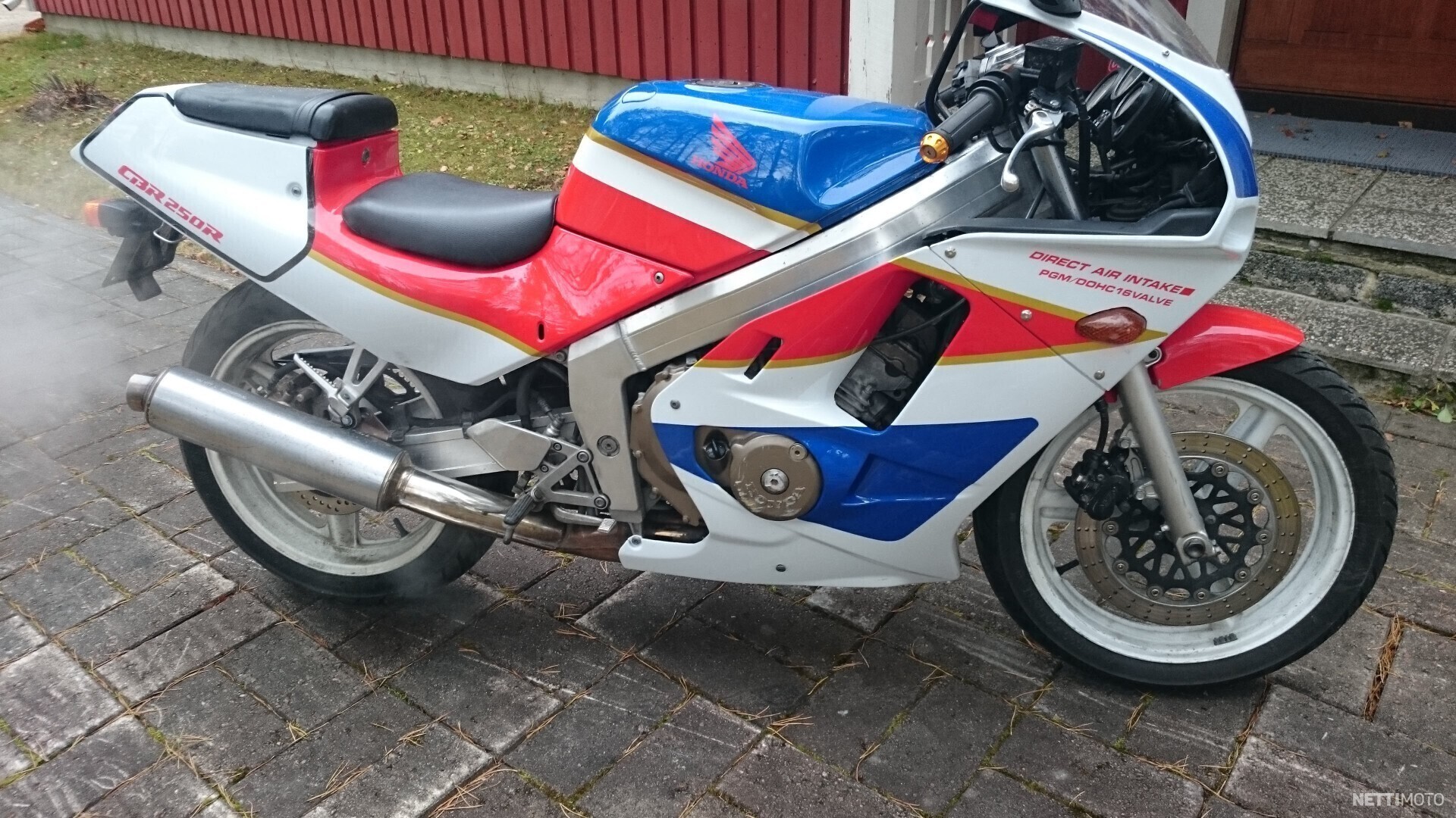 Honda cbr 250 mc19 top