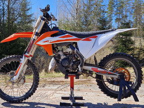 KTM 125