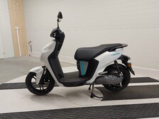 Yamaha Neos