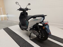 Yamaha Neos