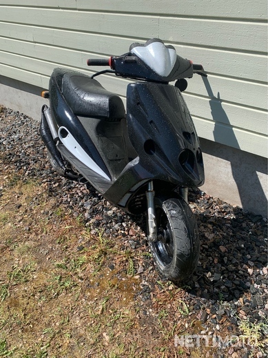 my NEW SUPER RARE Malaguti Phantom F12 two Stroke Scooter! 