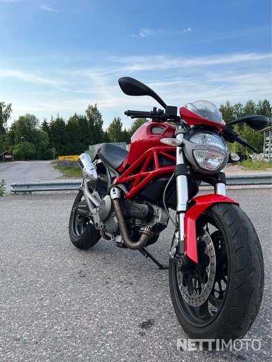 ducati monster 696 a2