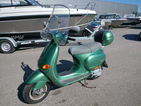 Vespa ET4