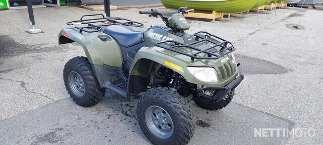 Arctic Cat 500 4x4 Maastoliikennemönkijä 