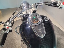 Suzuki Intruder