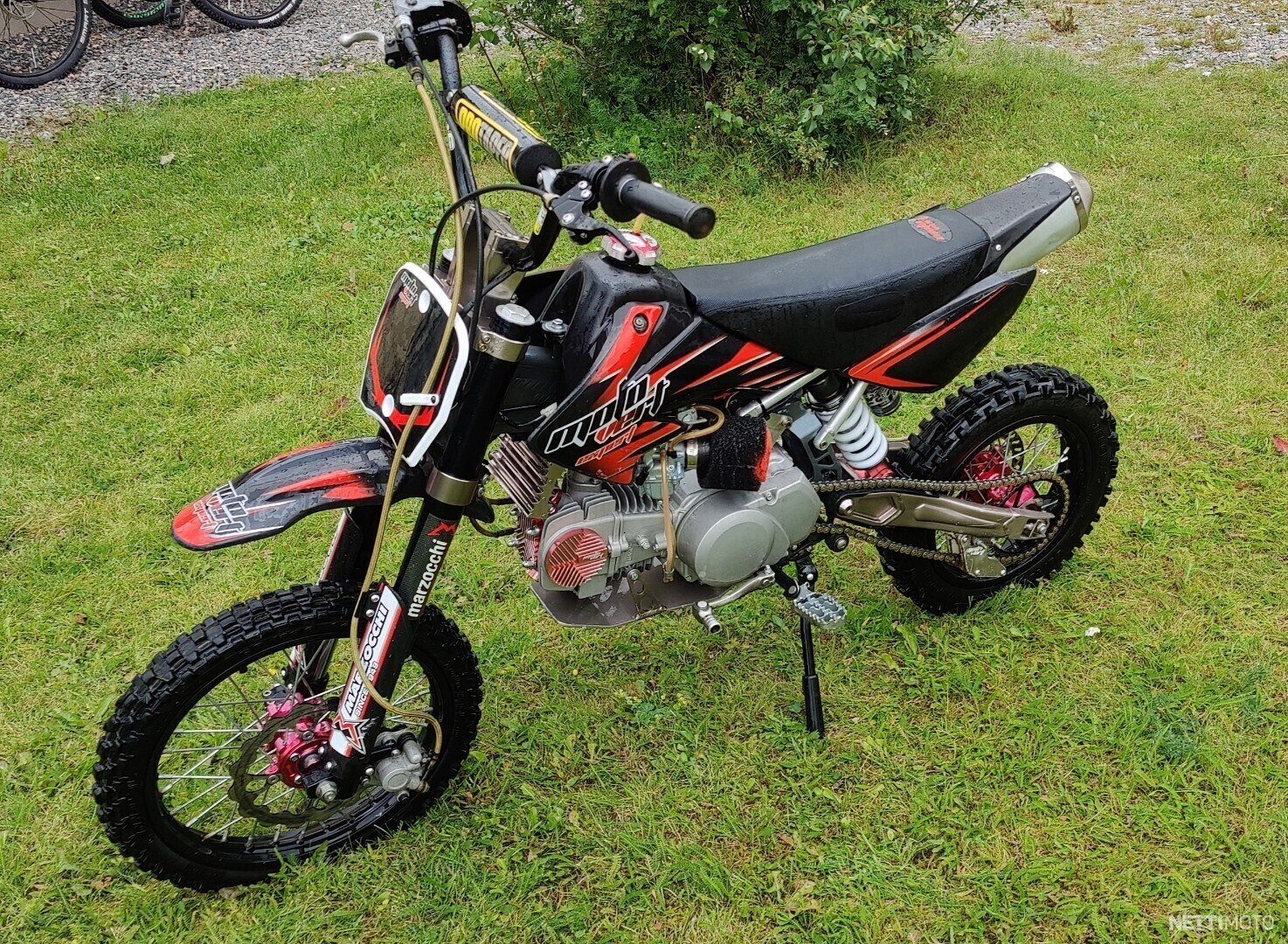 Motovert 125 deals