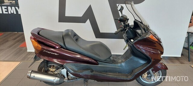 Yamaha Majesty  250
